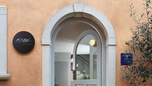 Front of property - Mirakul Residence (Labin)