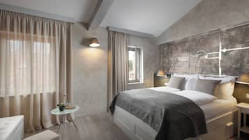 Comfort-Doppelzimmer, 1 Queen-Bett | Hochwertige Bettwaren, Pillowtop-Betten, kostenloses WLAN, Bettwäsche