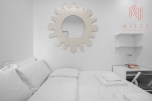 Deluxe Apartment | 2 bedrooms, desk, free WiFi, bed sheets