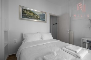 Deluxe Apartment | 2 bedrooms, desk, free WiFi, bed sheets - Lusso Bianco Nilie Hospitality MGMT (Thessaloniki)