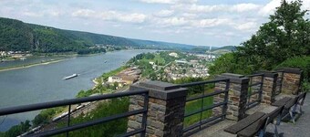 Ferienwohnung Neli am Rhein Perfekte für 2 Personen in Eine Ruhige Gegend