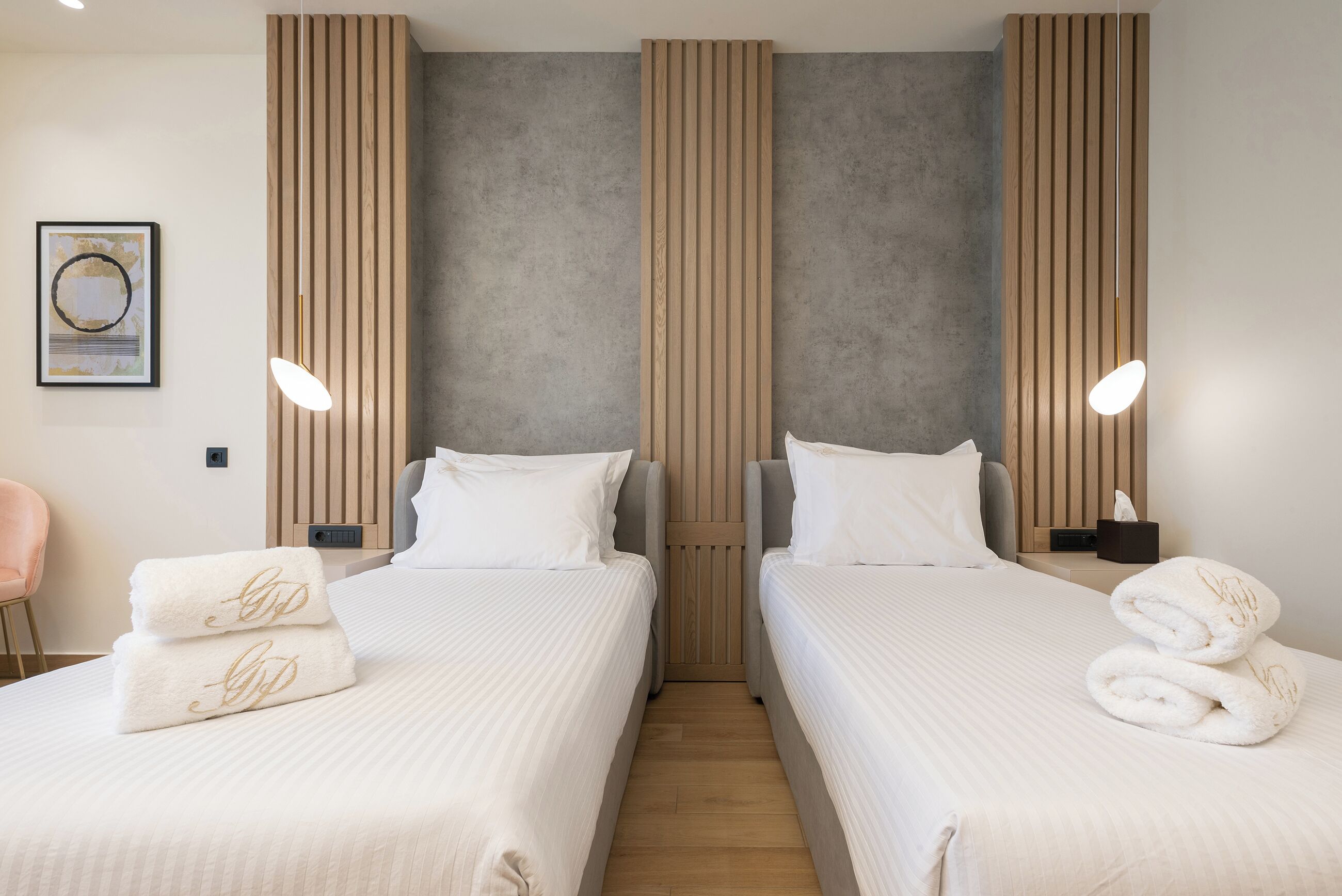 Disable Deluxe Room | Minibar, värdeförvaringsskåp på rummet och mörkläggningsgardiner