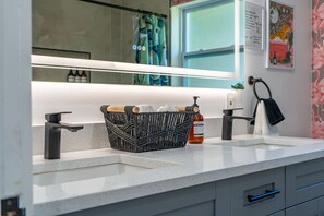 Interior - Heated Pool & Hot Tub Villa w/Games 12min to Beach (Clearwater)