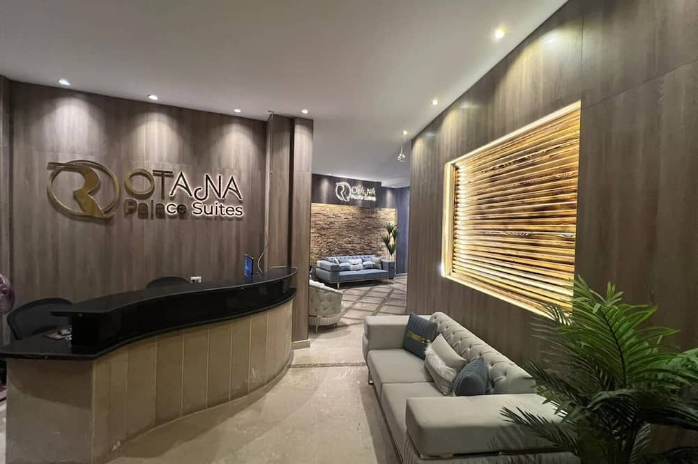 Rotana Palace Suites