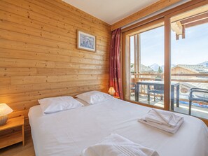 1 bedroom, free WiFi, bed sheets - Central apartment, pets allowed, near ski slopes (Huez)
