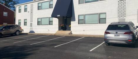 Ilmainen pysäköintipaikka