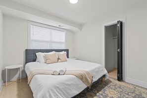 Signature Condo, 3 Bedrooms | Individually decorated, individually furnished, laptop workspace - West Taylor Run Hotel (Alexandria)