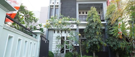 숙박 시설 정면