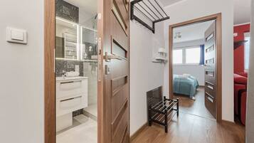 1 Schlafzimmer, Schreibtisch, Bügeleisen/Bügelbrett, WLAN