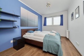 1 bedroom, desk, iron/ironing board, WiFi