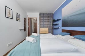 1 chambre, bureau, fer et planche à repasser, Wi-Fi