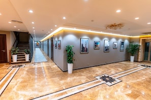 42-inch Smart TV with cable channels - Bravo Hotel (Samarkand)