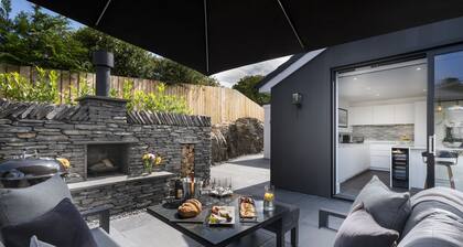 NEW - Richmond House- 5 Star- Unique Grand Design