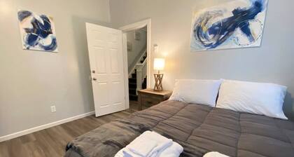 Double Play Apt 2 - All Star Baseball Rentals