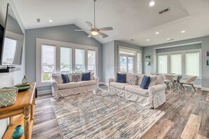 Smart TV, offices - Dogs are Allowed at Into The Mystic (Surf City)