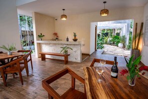Outdoor dining