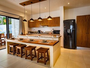 Fridge, microwave, coffee/tea maker, toaster