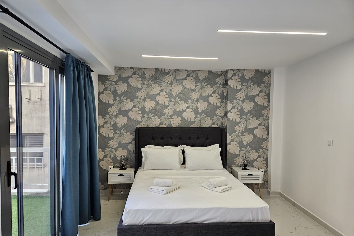 1 bedroom, soundproofing, iron/ironing board, free cots/infant beds