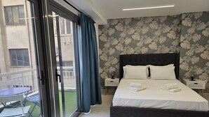 特级套房 | 1 多间卧室、笔记本电脑工作区、遮光窗帘、熨斗/熨衣板
