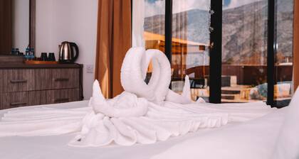 Cozy ski retreat on highest peak -Jabal Shams Mountain- MountSun Stay