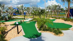 Property grounds - 2513 Amazing Townhome W/Pool, 4/3 Near Disney (Kissimmee)