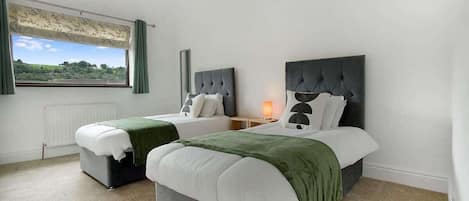 2 chambres, accĂšs Internet, draps fournis