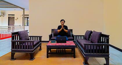 OYO Life 92641 Guest House Palinggihan Ii