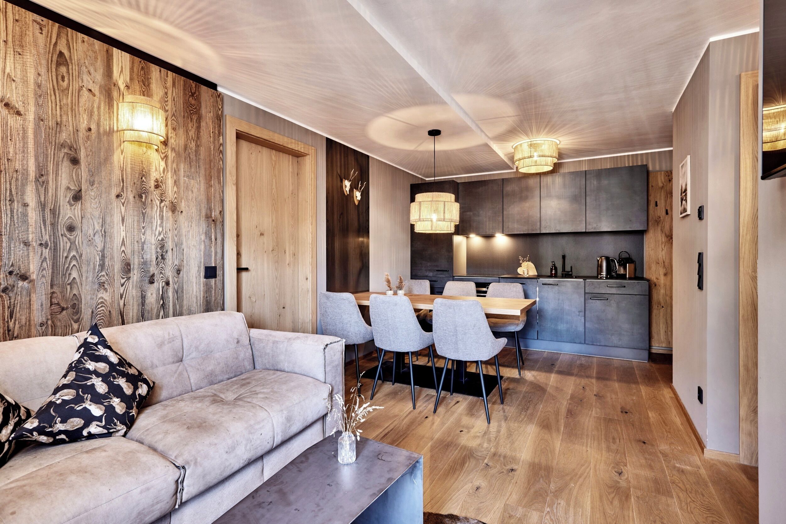 Télévision, cheminée