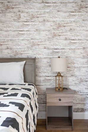 4 habitaciones, tabla de planchar con plancha, wifi y ropa de cama