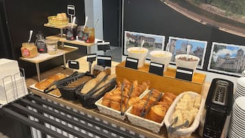 Daily buffet breakfast for a fee