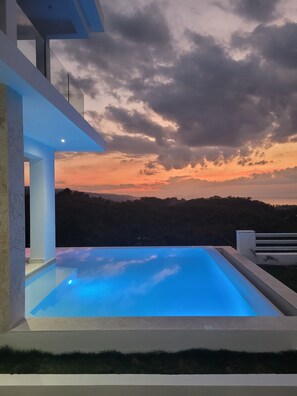 Alberca al aire libre 