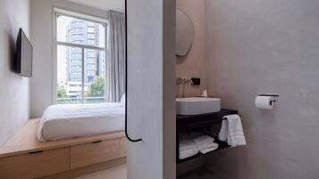Petite Room | Cofres nos quartos, Wi-Fi de cortesia