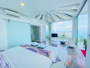 6 bedrooms, iron/ironing board, travel crib, WiFi