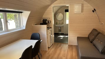 Cabin Cao cấp, phù hợp cho người khuyết tật, có phòng tắm riêng | Khu phòng khách | Sàn nhà có sưởi