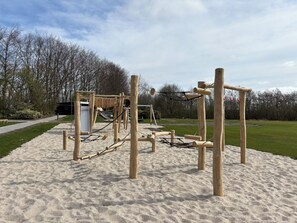 Children's play area - outdoor - Helle Aktivitetshotel (Arre)