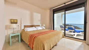 2 dormitorios, tabla de planchar con plancha, wifi y ropa de cama