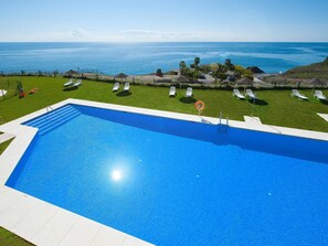 Pool - Apartamento con vistas al mar lateral (Torrox Costa)
