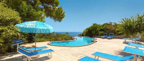 Seasonal outdoor pool