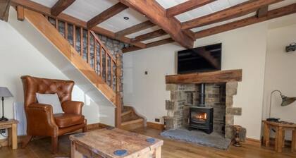 Chapel Cottage - with Log Burner