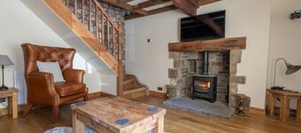 Chapel Cottage - with Log Burner