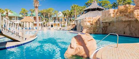 Een binnenzwembad, een verwarmd zwembad