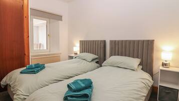 2 camere, con stile personalizzato, con arredamento individuale
