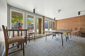 Spielezimmer