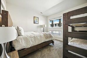 3 Schlafzimmer, Bügeleisen/Bügelbrett, kostenloses WLAN, Bettwäsche