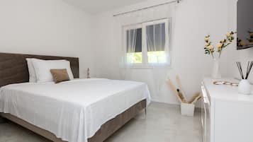Design Apartment | 2 bedrooms, free WiFi, bed sheets