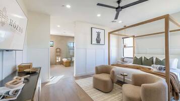 7 Schlafzimmer, Bügeleisen/Bügelbrett, Reisekinderbett, WLAN