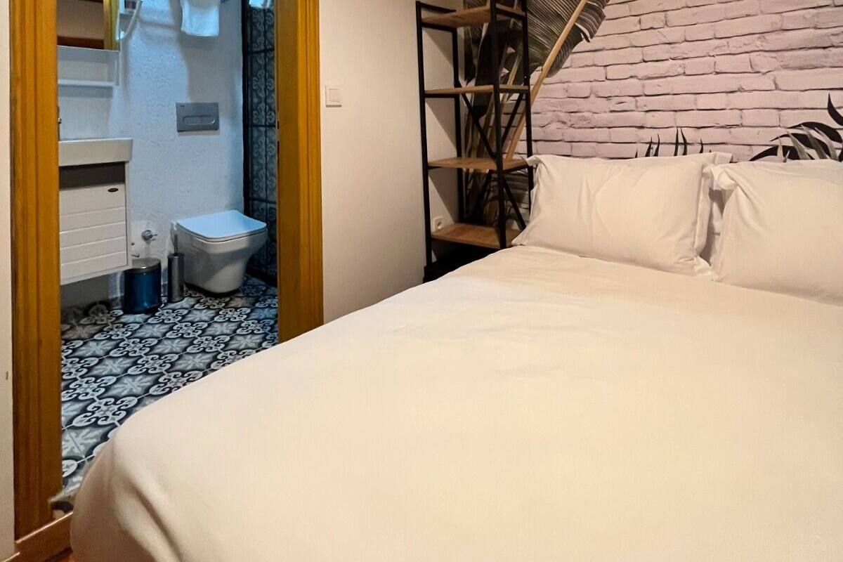 Premium bedding, minibar, desk, laptop workspace