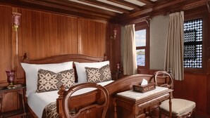 Unclassified image, 2 of 11, button - Dahabeya Farouz El Nil I Nile Cruise (Luxor)