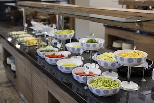 Desayuno buffet incluido todos los días