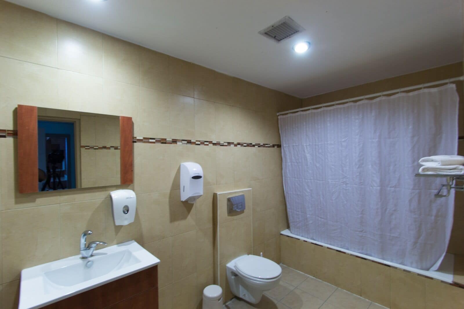 Free toiletries, soap, toilet paper